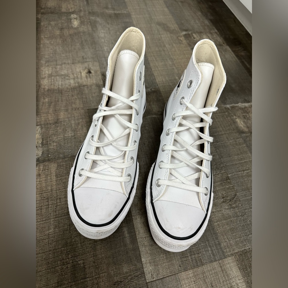 PLATFORM LEATHER CONVERSE - ***WORN ONCE
